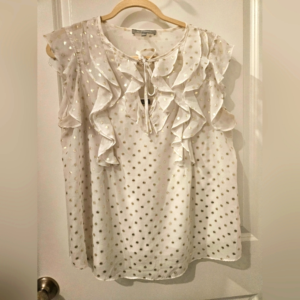 NY Collection ruffled top white with gold size L